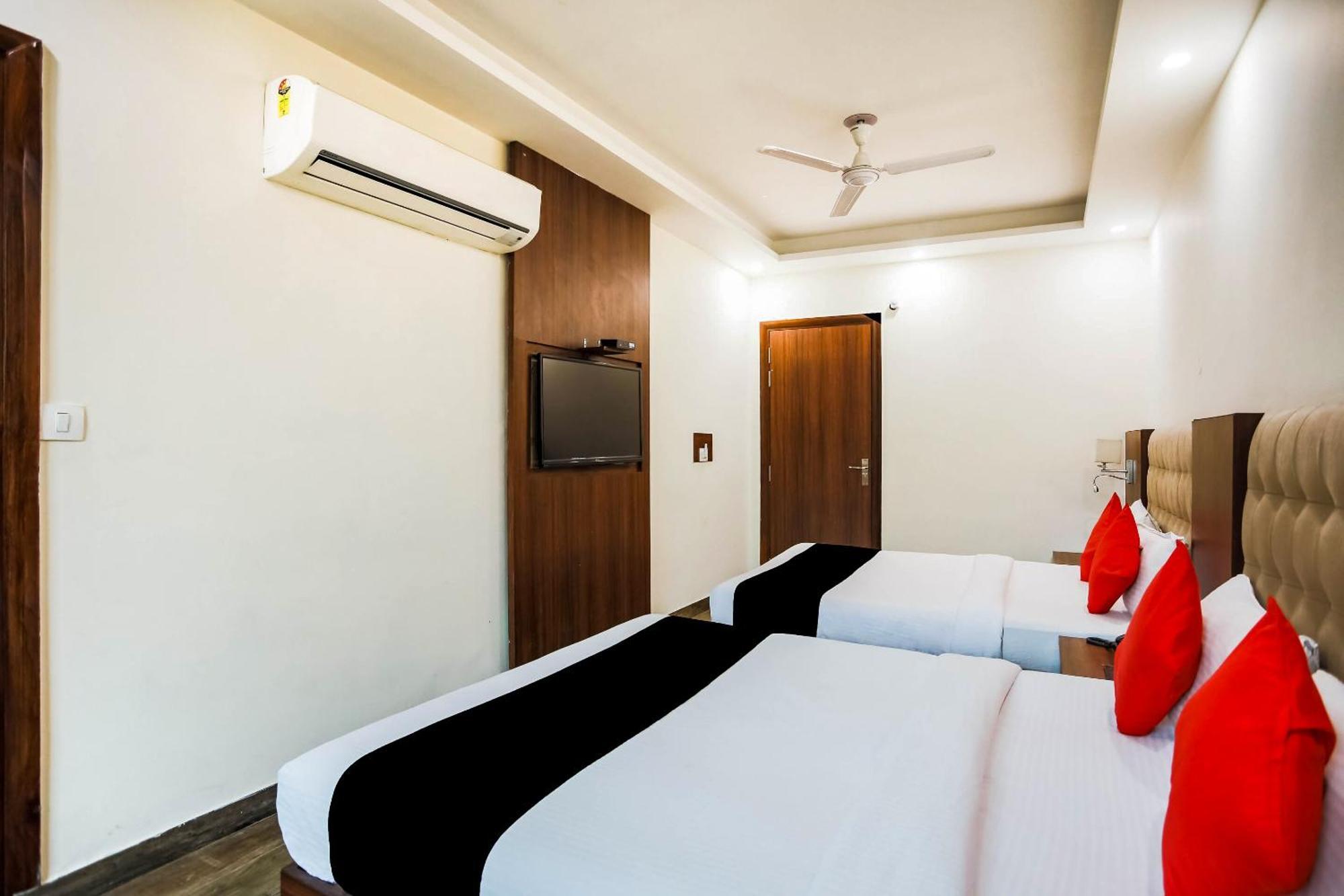 Collection O The Kailash Dev Hotel Neu-Delhi Exterior foto