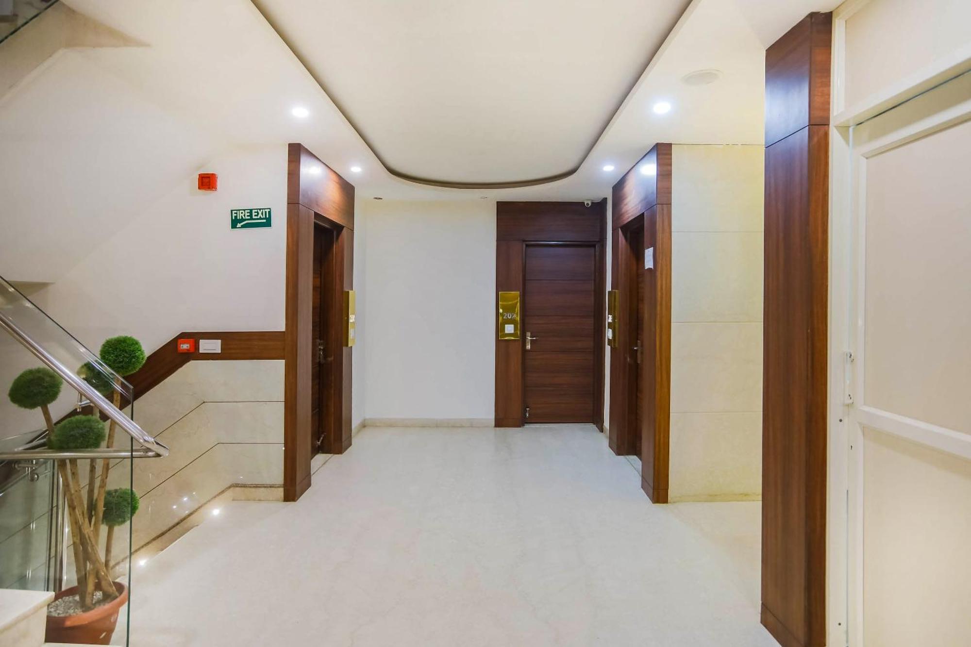Collection O The Kailash Dev Hotel Neu-Delhi Exterior foto