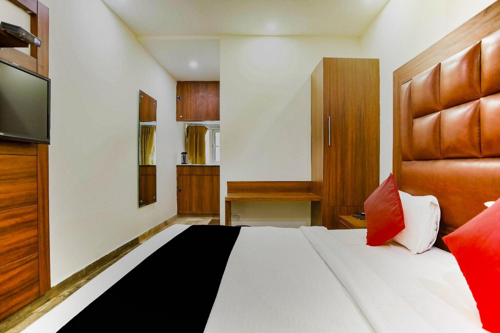 Collection O The Kailash Dev Hotel Neu-Delhi Exterior foto