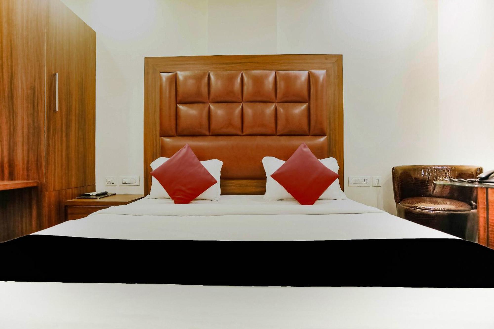 Collection O The Kailash Dev Hotel Neu-Delhi Exterior foto